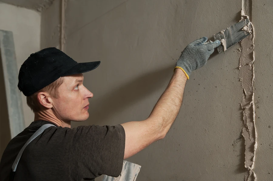 How Drywall Mudding Enhances Wall Longevity And Strength in Vero Beach, FL